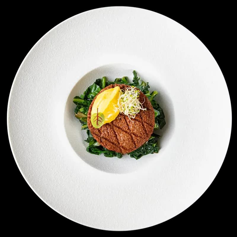 Beyond Sour — Plant-based burger with chard and spinach. Chic Food Blue Zone Ready Meal.